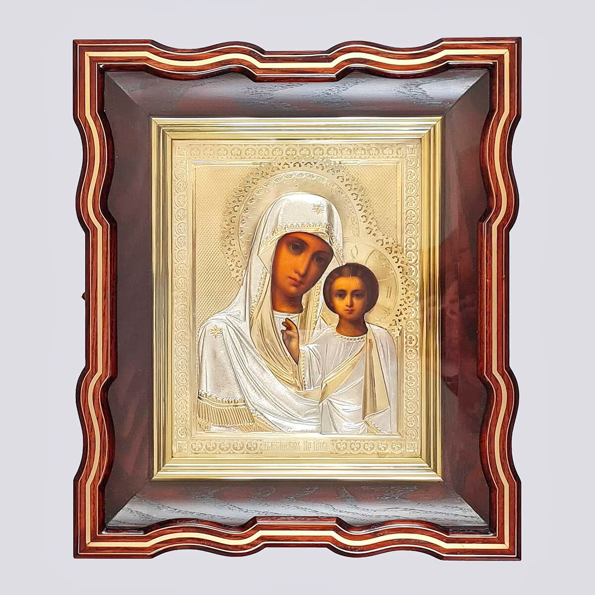 Икона «Казанская Пресвятая Богородица» в серебряном окладе 84 пробы в киоте