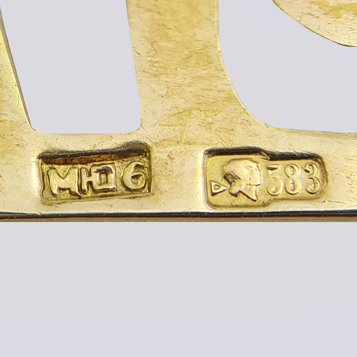 Серьги-подвески в русском стиле из золота 583-й пробы