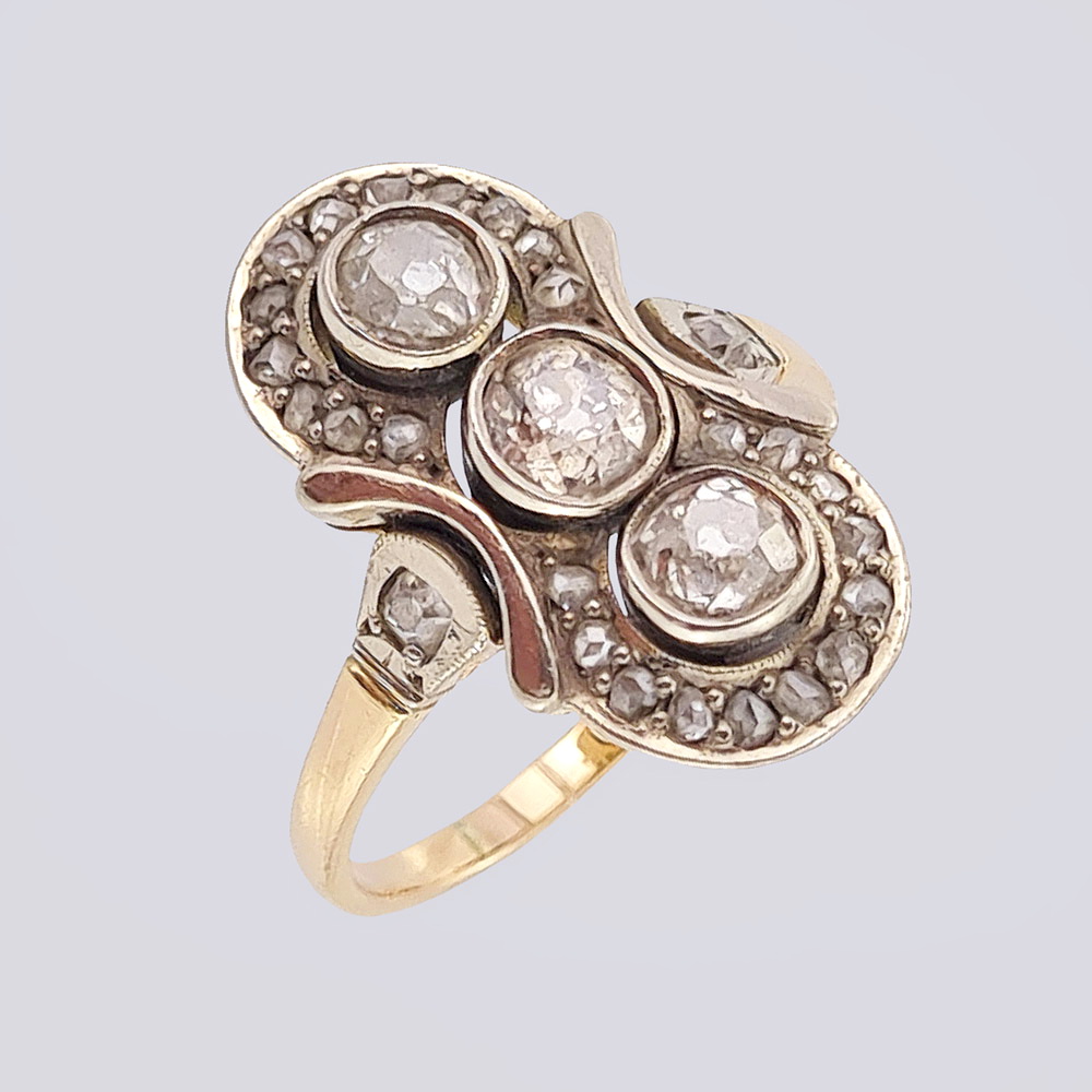 Советское кольцо «Неваляшка» из золота 583 с бриллиантами и алмазами