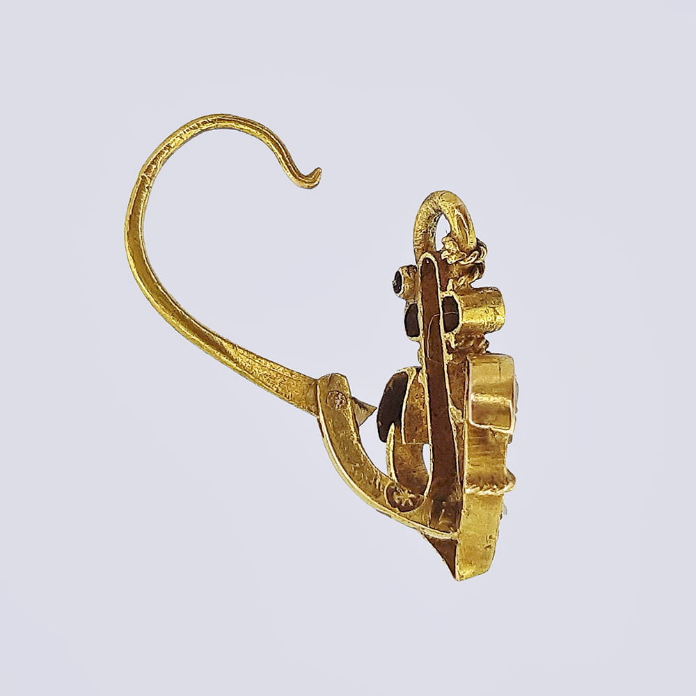 Золотые серьги «якоря» с речным жемчугом конца 19 века