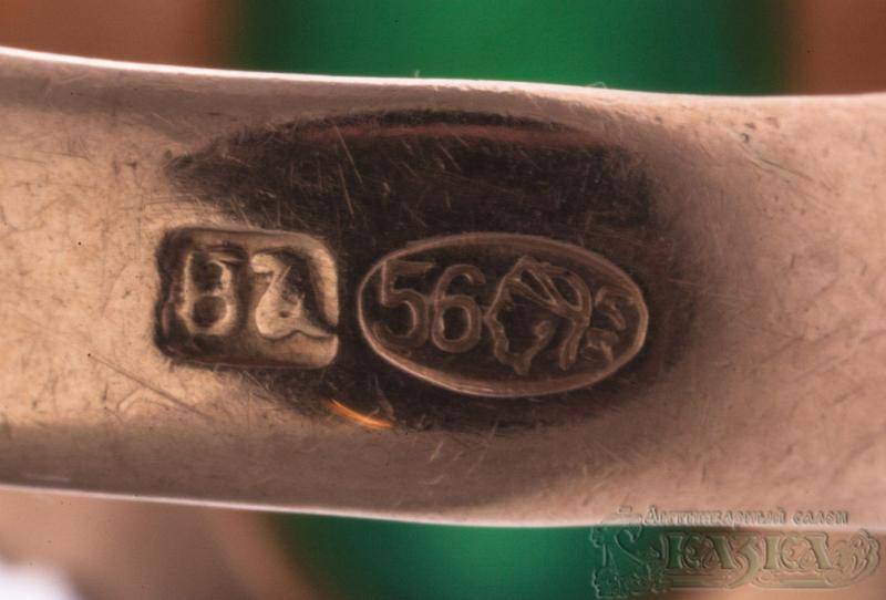 Кольцо с хризопразом из золота 56 пробы 19 века