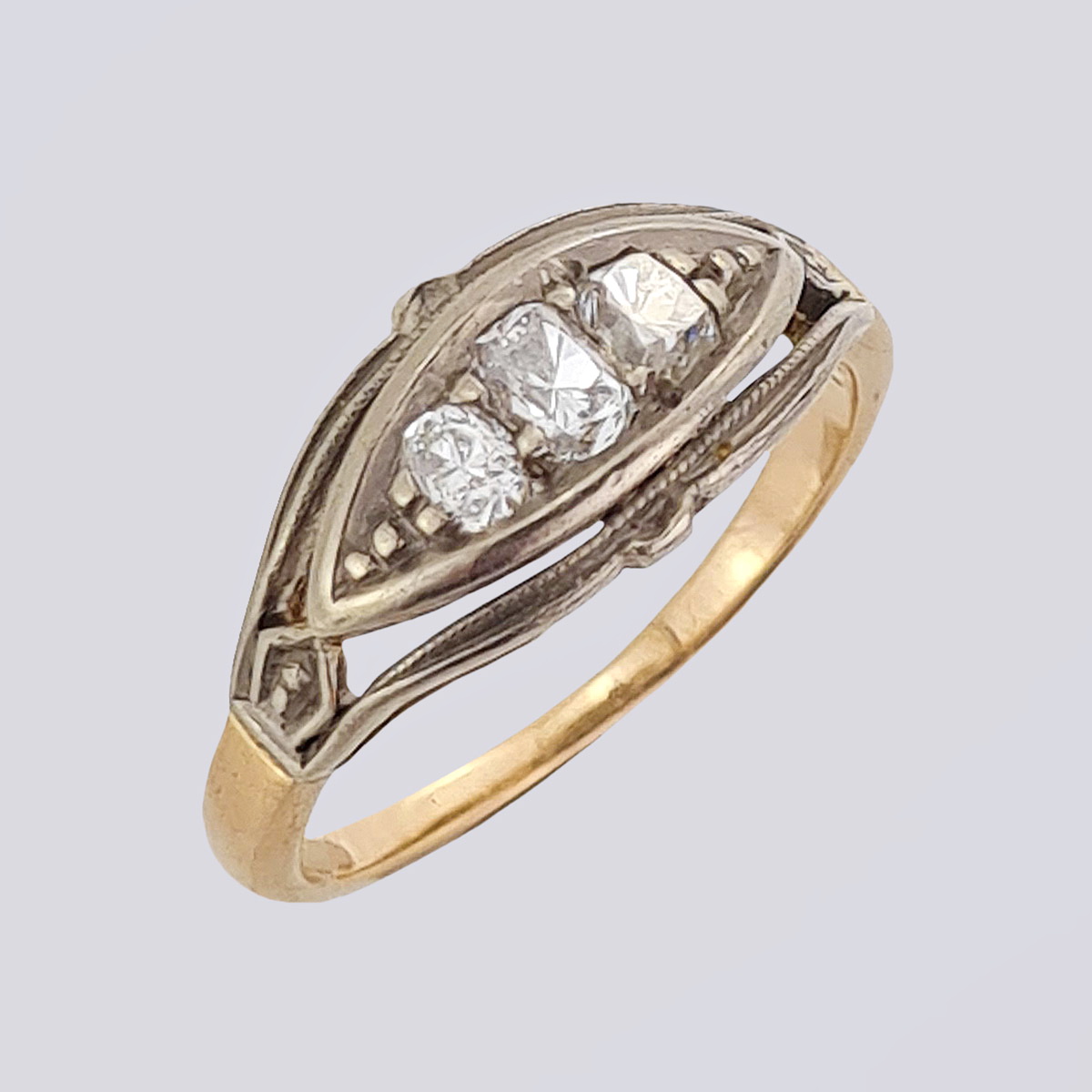 Кольцо с бриллиантами старой огранки из золота 583 пробы (СССР, 17,5 размер)