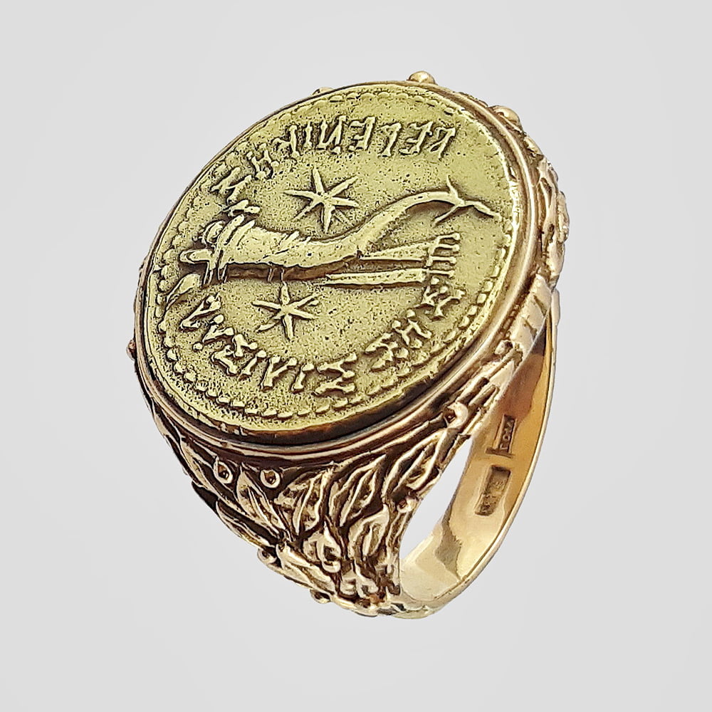 Авторское мужское кольцо с монетой из золота 583 пробы