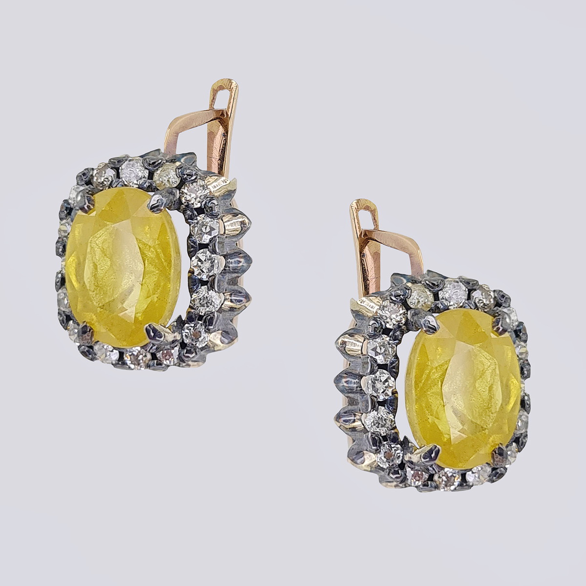 Серьги с жёлтыми сапфирами из золотая 585-й пробы 