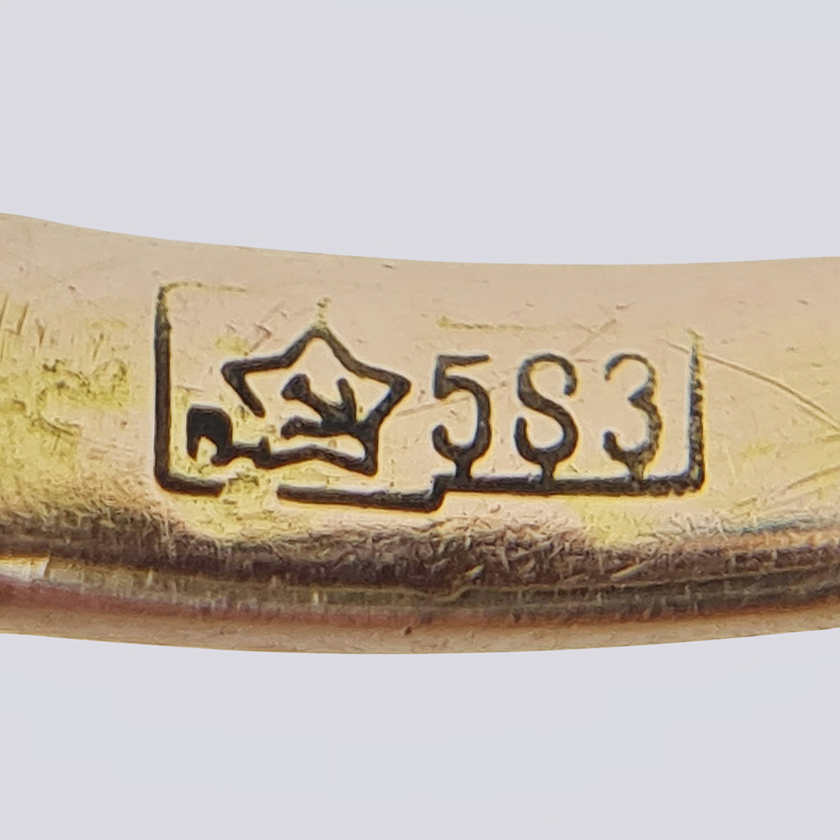 Золотое кольцо 583 пробы с природной бирюзой и природным морским жемчугом