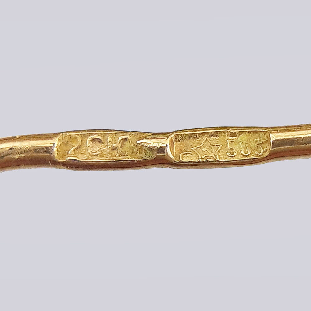 Золотой комплект СССР кольцо и серьги с нефритом 