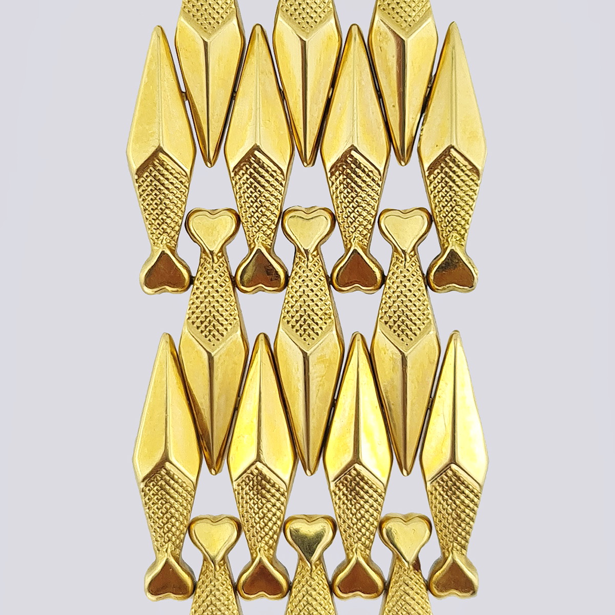 Золотой браслет «Кинжалы с сердцами» 750 пробы