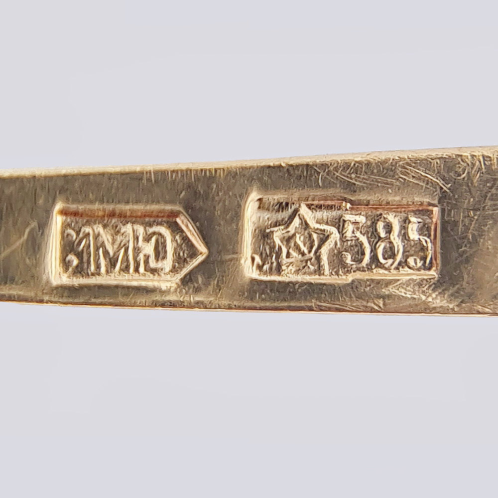 Серьги-подвески «Банты» из золота 585 пробы с уральскими аметистами и якутскими бриллиантами