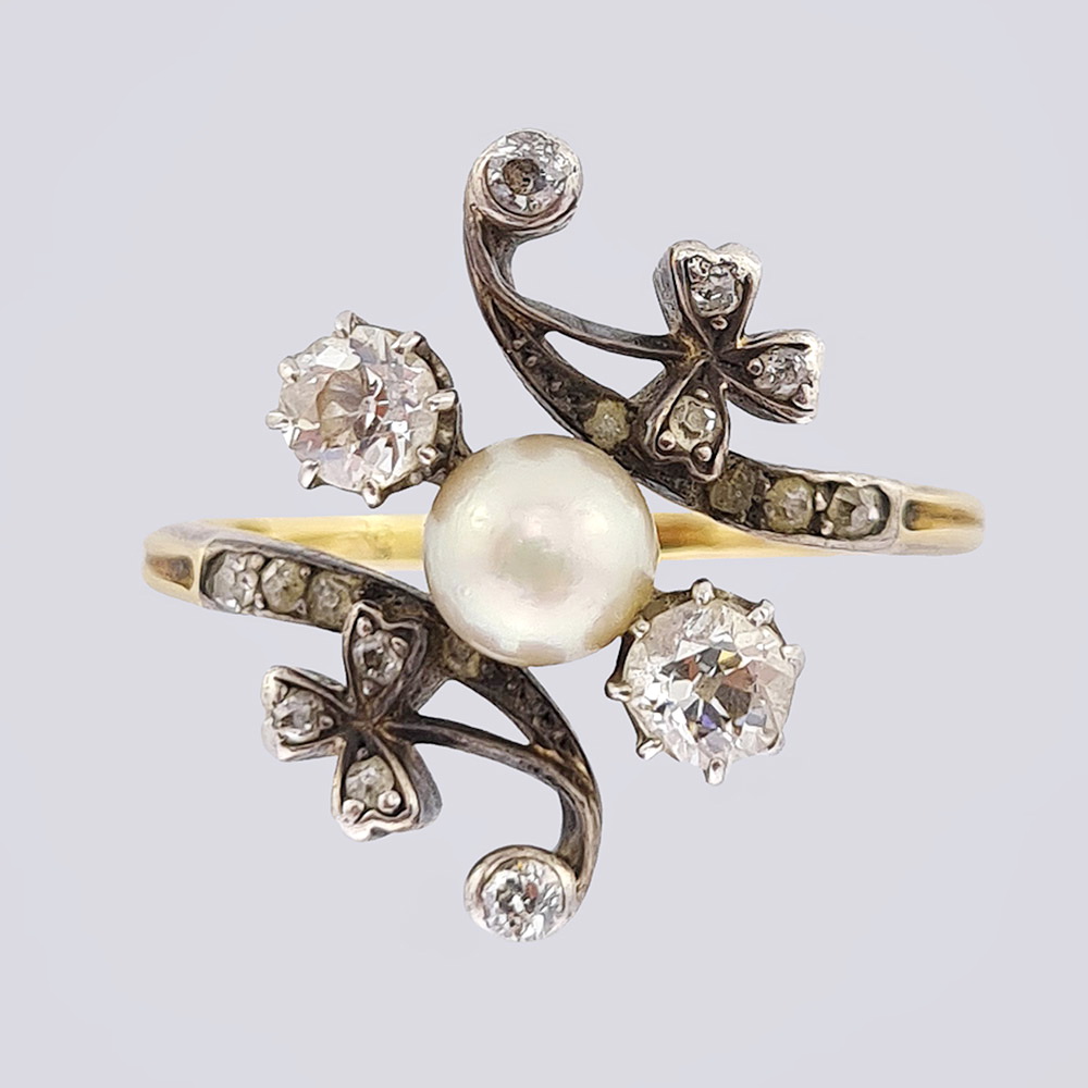 Кольцо с бриллиантами старой огранки и культивированным жемчугом