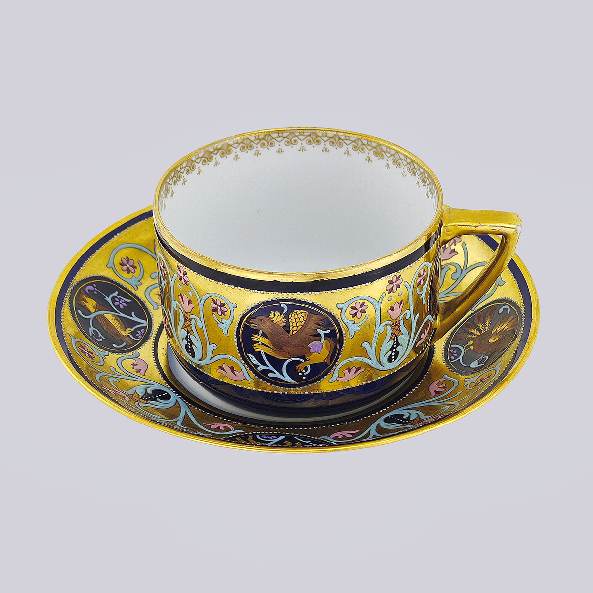 Чайная пара из фарфора по эскизам И.Я. Билибина (Фабрика Кузнецова)