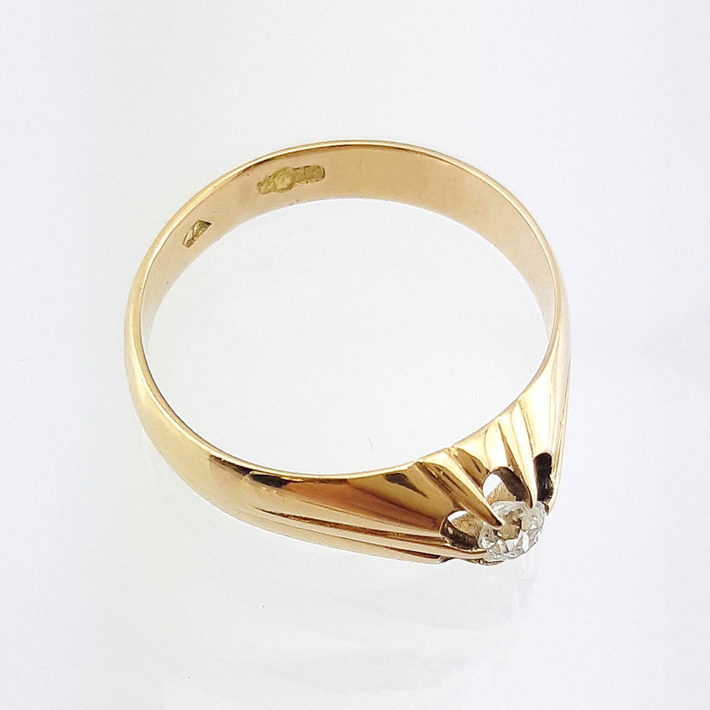 Кольцо с крупным бриллиантом из золота 56 пробы 19 века (17,5 р.)