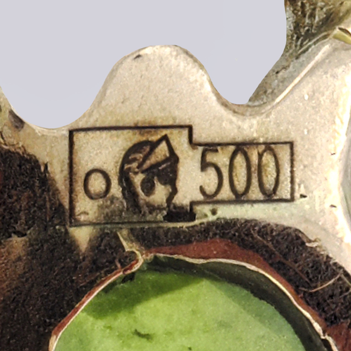 Подвеска из золота 500-й пробы с демантоидами и хризолитами