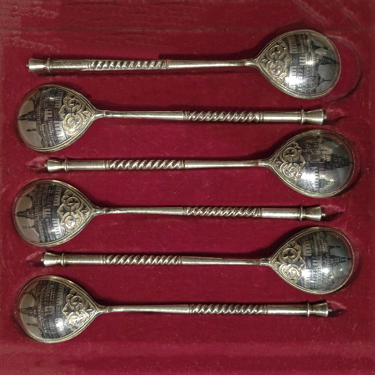 Набор из 6 чайных ложек из серебра 84 пробы в коробке с видами городов 19 века