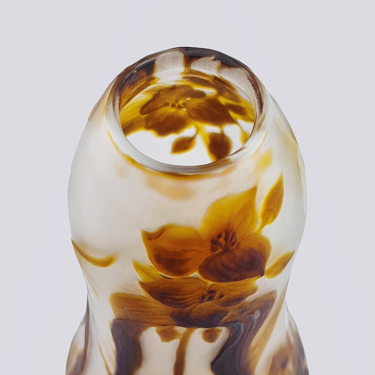 Стеклянная ваза из многослойного стекла (ИСЗ, Николай 2)