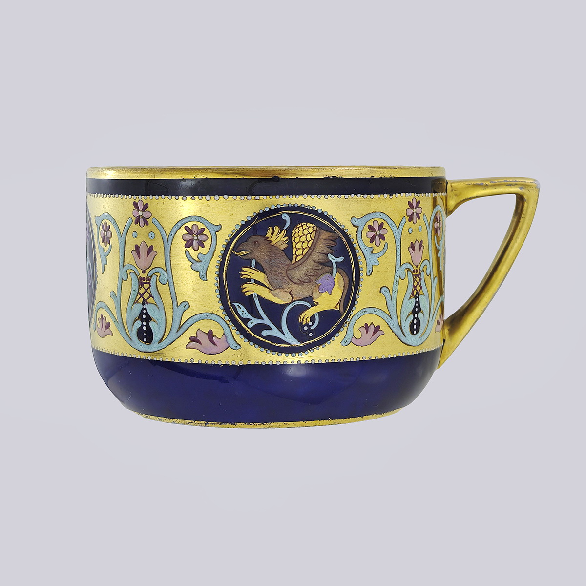 Чайная пара из фарфора по эскизам И.Я. Билибина (Фабрика Кузнецова)